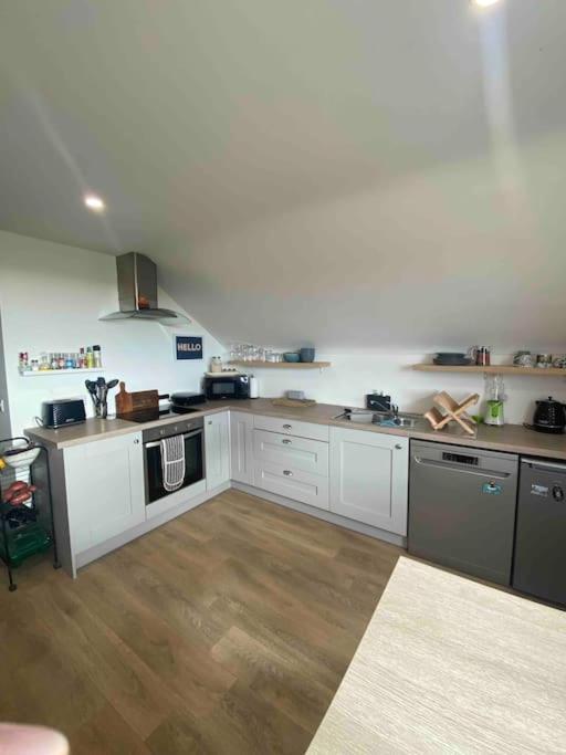 Riverfield Apartment Milltown Malbay Ngoại thất bức ảnh